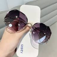 Woman Sunglass for Daily Wear | Stylish & Trendy Ladies Eyewear