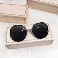 Woman Sunglass for Daily Wear | Stylish & Trendy Ladies Eyewear